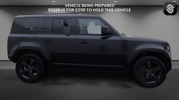 Used Land Rover Defender 110 2022 for sale - 76224273: Photo 5