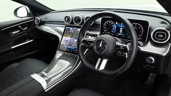 Used Mercedes-Benz C Class 2024 for sale - 74320261: Photo 2