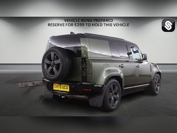 Used Land Rover Defender 2025 for sale - 78242217: Photo