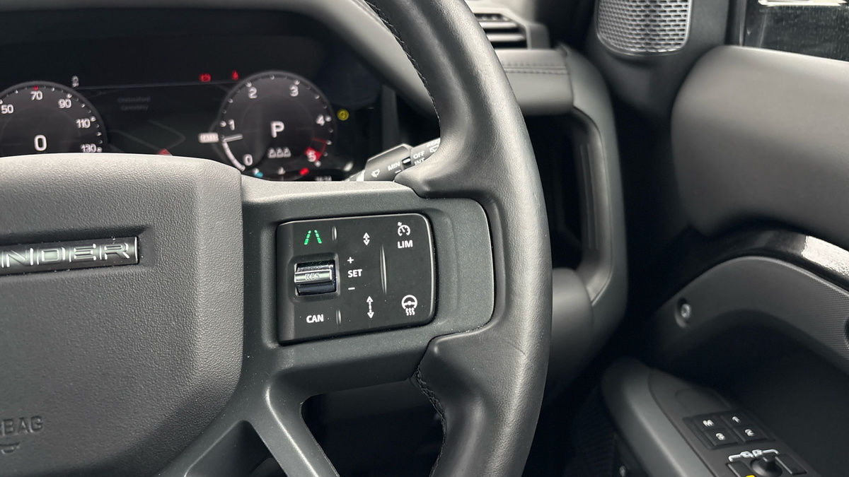 Used Land Rover Defender 2024 for sale - 78182394: Photo 14