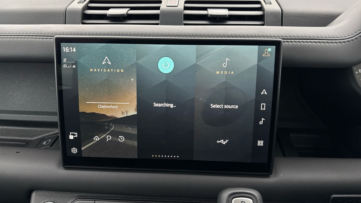 Used Land Rover Defender 2024 for sale - 78182394: Photo 17