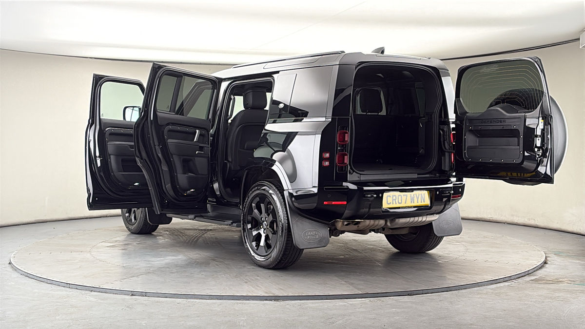 Used Land Rover Defender 2024 for sale - 78182394: Photo 23