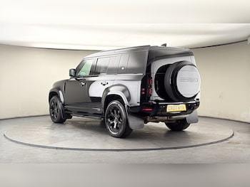 Used Land Rover Defender 2024 for sale - 78182394: Photo