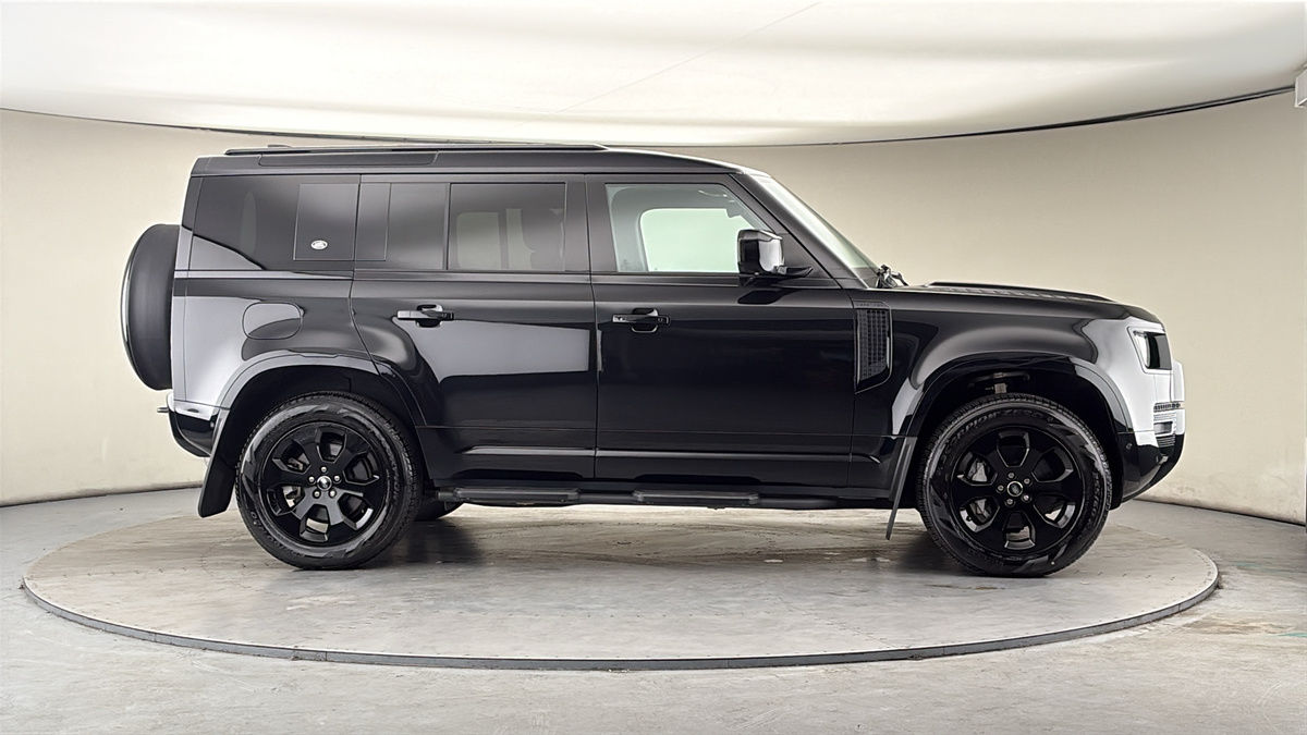 Used Land Rover Defender 2024 for sale - 78182394: Photo 36