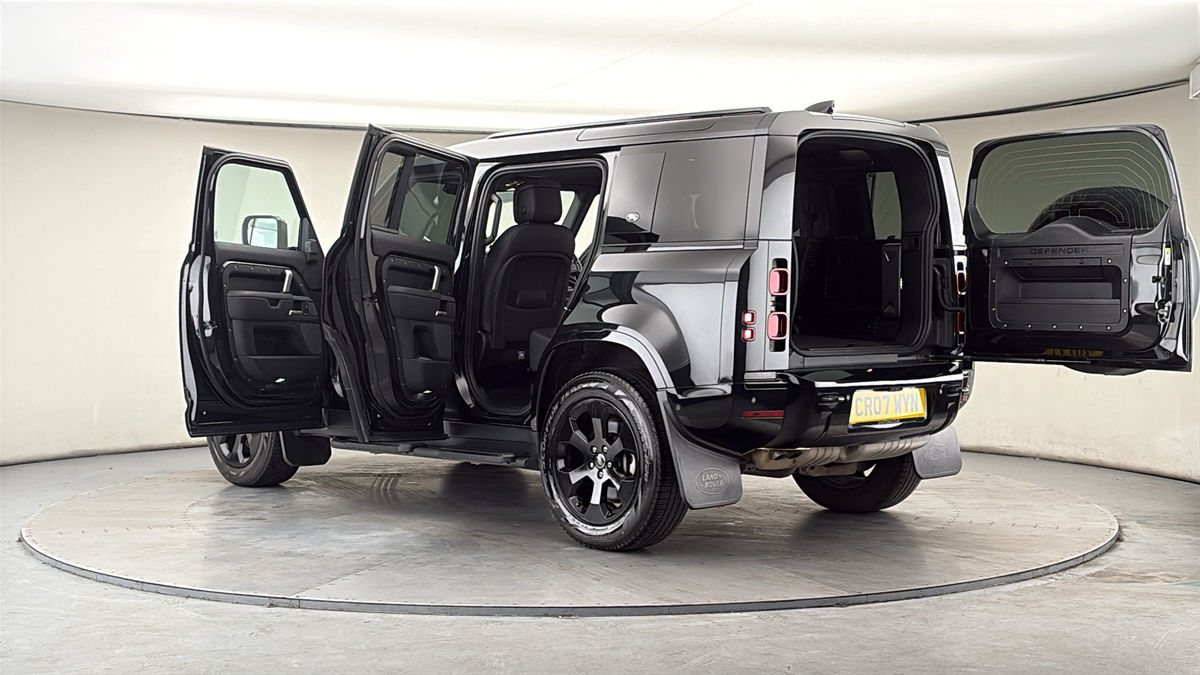 Used Land Rover Defender 2024 for sale - 78182394: Photo 43