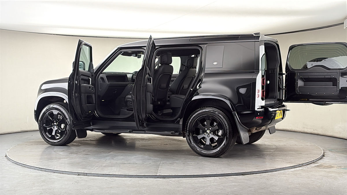 Used Land Rover Defender 2024 for sale - 78182394: Photo 45