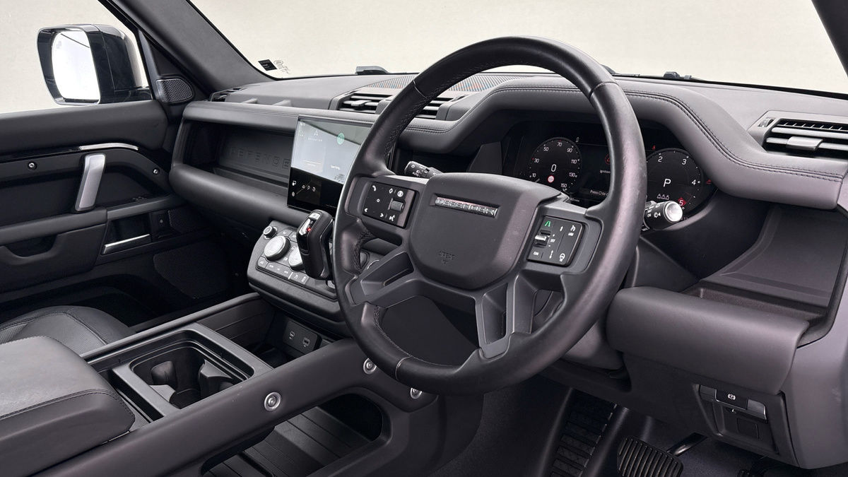 Used Land Rover Defender 2024 for sale - 78182394: Photo 5