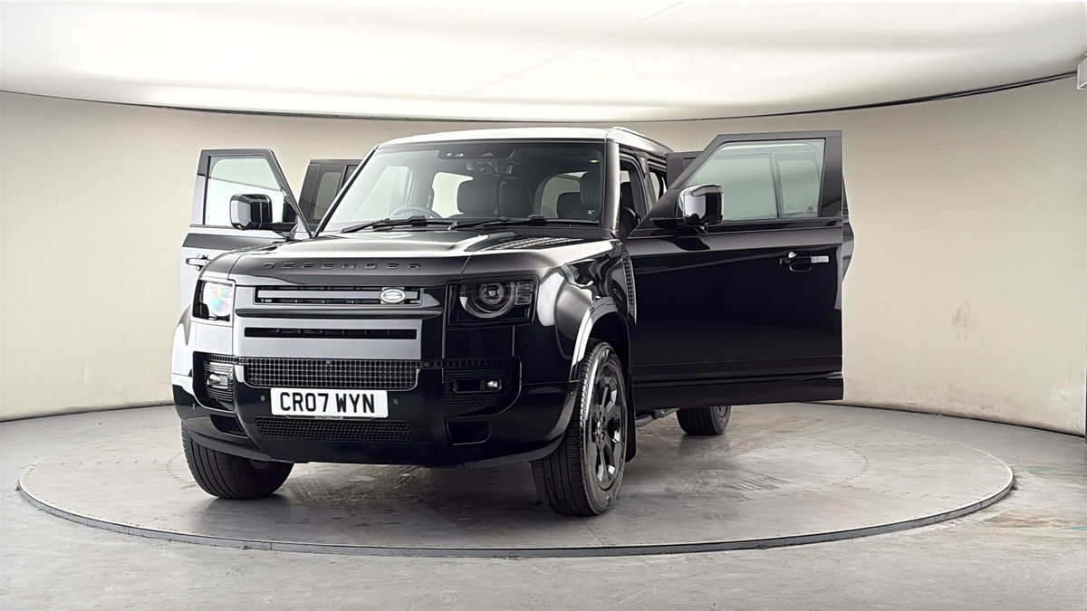 Used Land Rover Defender 2024 for sale - 78182394: Photo 50