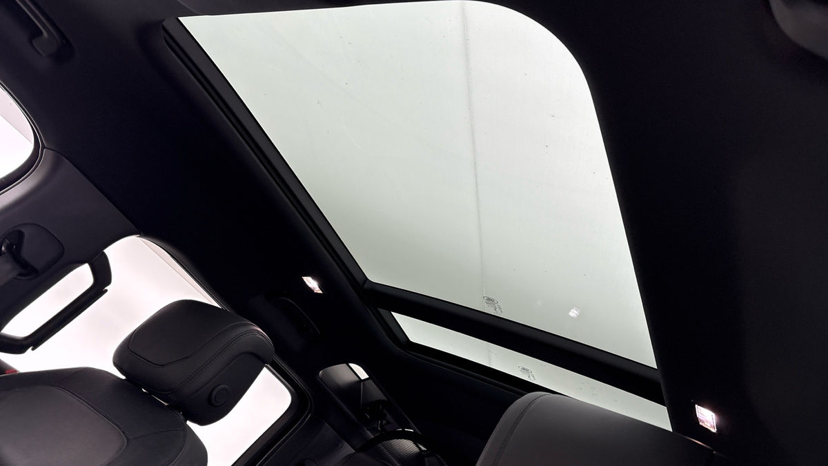 Used Land Rover Defender 2024 for sale - 78182394: Photo 6