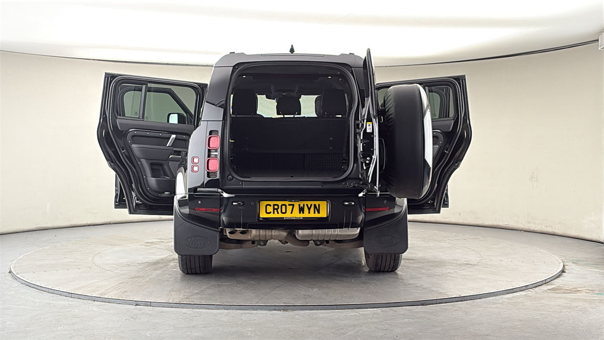 Used Land Rover Defender 2024 for sale - 78182394: Photo 60