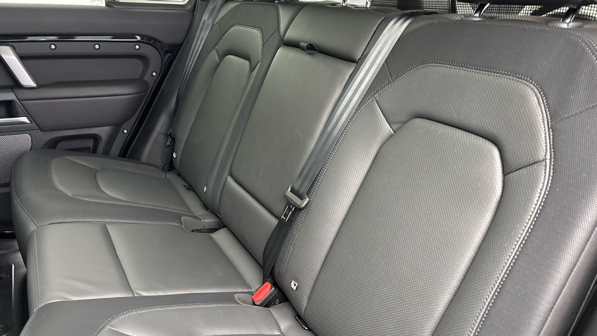 Used Land Rover Defender 2024 for sale - 78182394: Photo 8