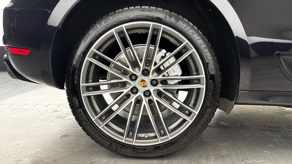 Used Porsche Macan 2021 for sale - 76280776: Photo 10