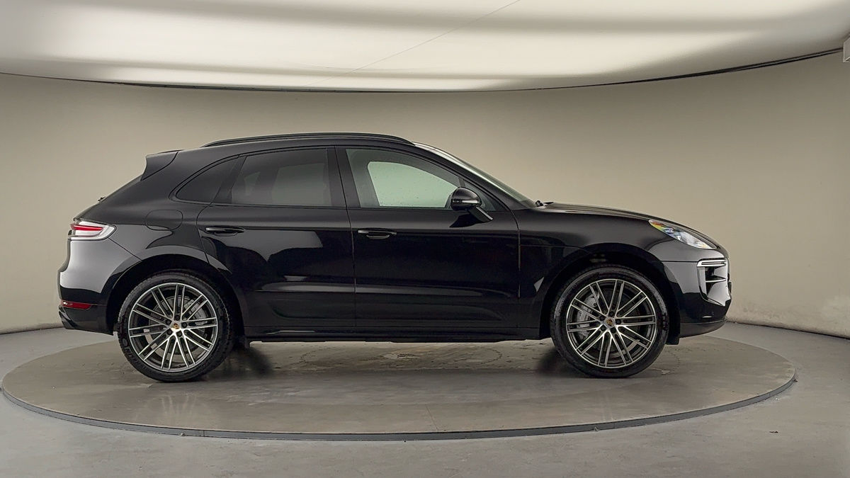 Used Porsche Macan 2021 for sale - 76280776: Photo 16