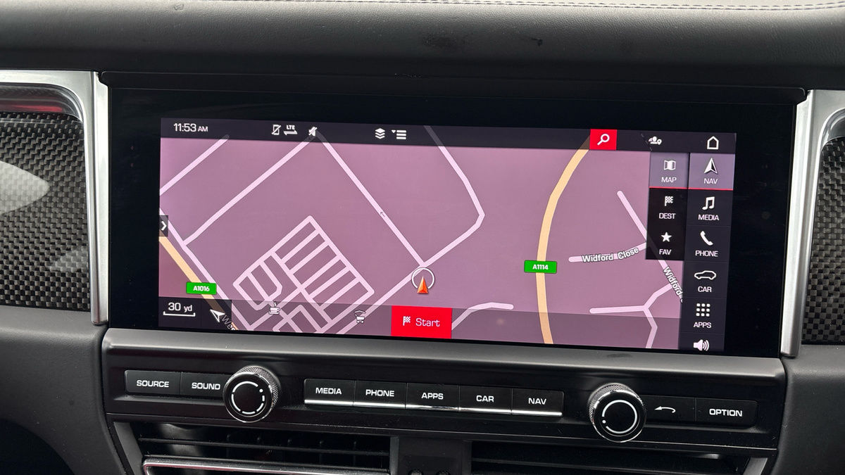 Used Porsche Macan 2021 for sale - 76280776: Photo 17