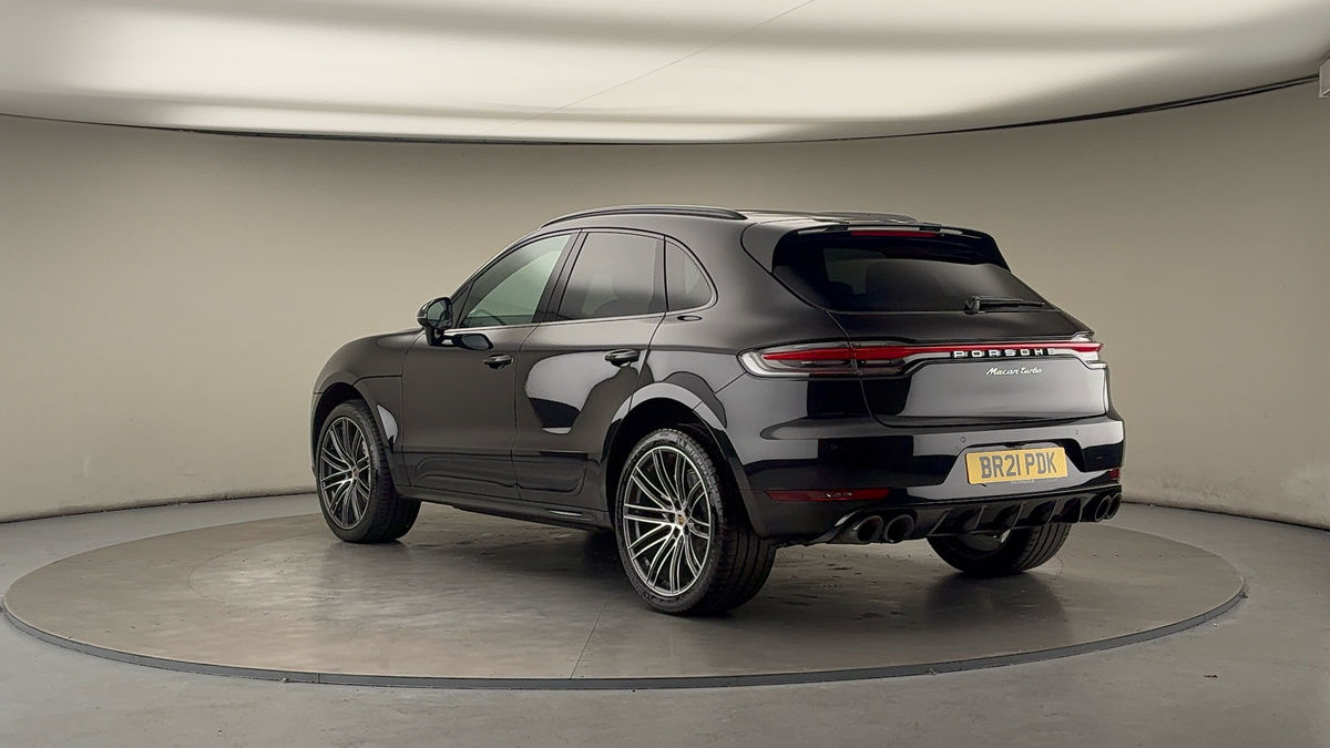 Used Porsche Macan 2021 for sale - 76280776: Photo 2