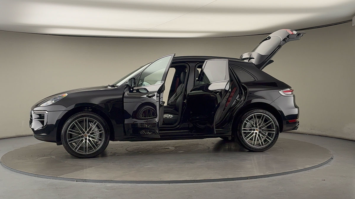 Used Porsche Macan 2021 for sale - 76280776: Photo 50