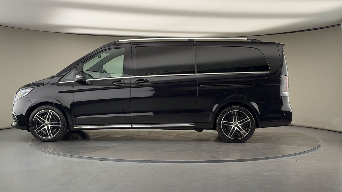 Used Mercedes-Benz V-Class 2025 for sale - 76280778: Photo 15