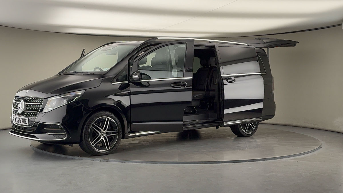 Used Mercedes-Benz V-Class 2025 for sale - 76280778: Photo 22