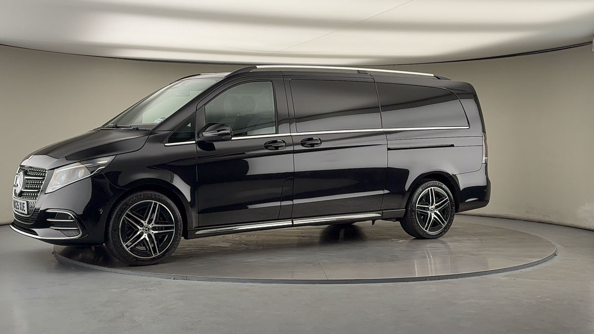 Used Mercedes-Benz V-Class 2025 for sale - 76280778: Photo 30