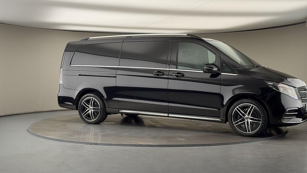 Used Mercedes-Benz V-Class 2025 for sale - 76280778: Photo 36