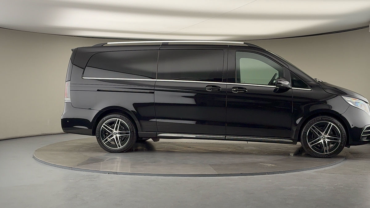 Used Mercedes-Benz V-Class 2025 for sale - 76280778: Photo 37