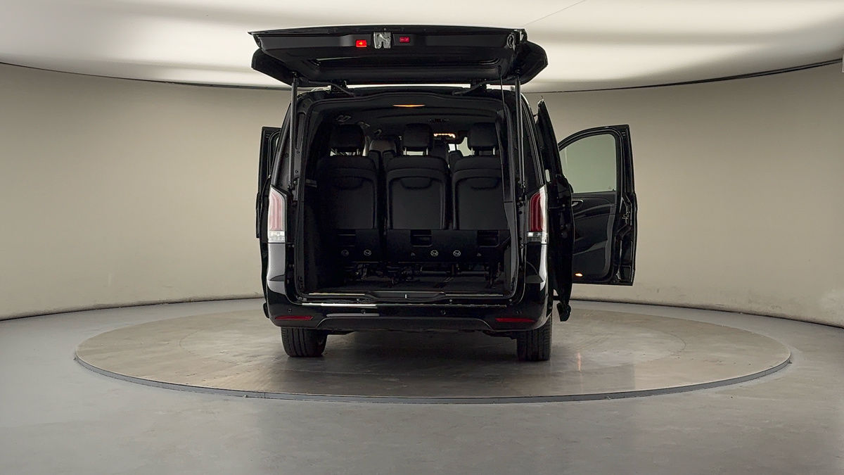 Used Mercedes-Benz V-Class 2025 for sale - 76280778: Photo 61