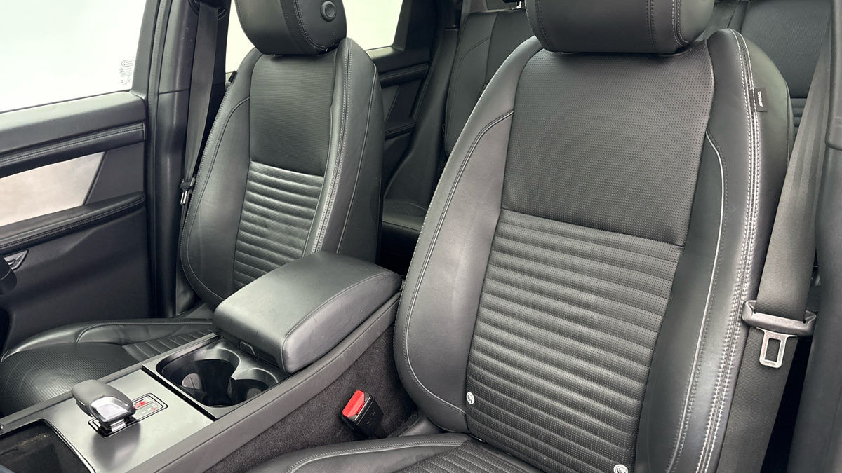 Used Land Rover Discovery Sport 2023 for sale - 77423133: Photo 7