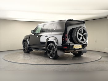 Used Land Rover Defender 2023 for sale - 78182406: Photo