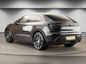 Used Porsche Macan 2025 for sale - 78632798: Photo