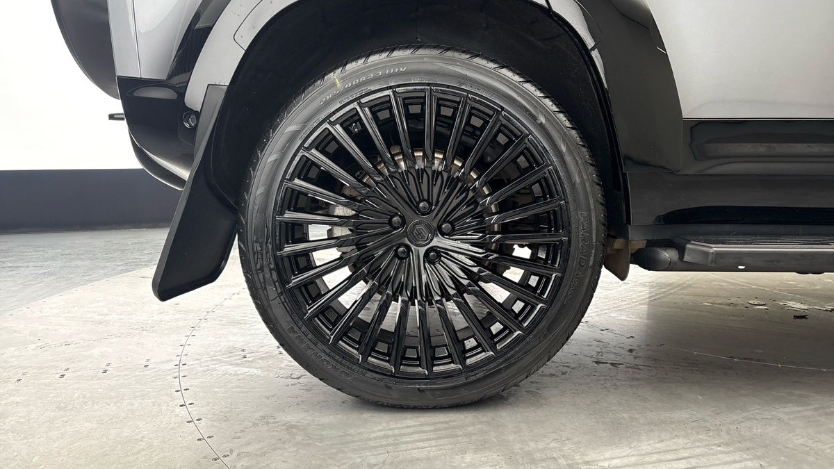 Used Land Rover Defender 110 2023 for sale - 76396741: Photo 10