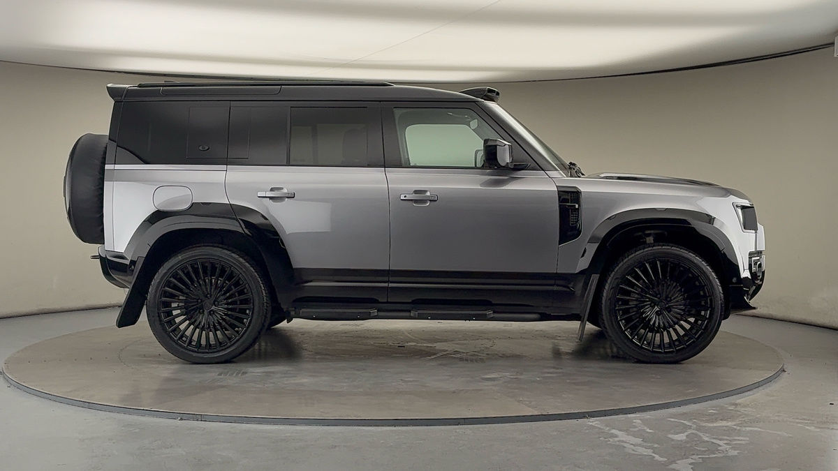 Used Land Rover Defender 110 2023 for sale - 76396741: Photo 16