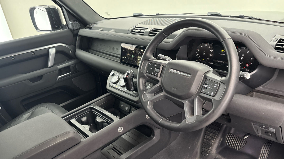 Used Land Rover Defender 110 2023 for sale - 76396741: Photo 5