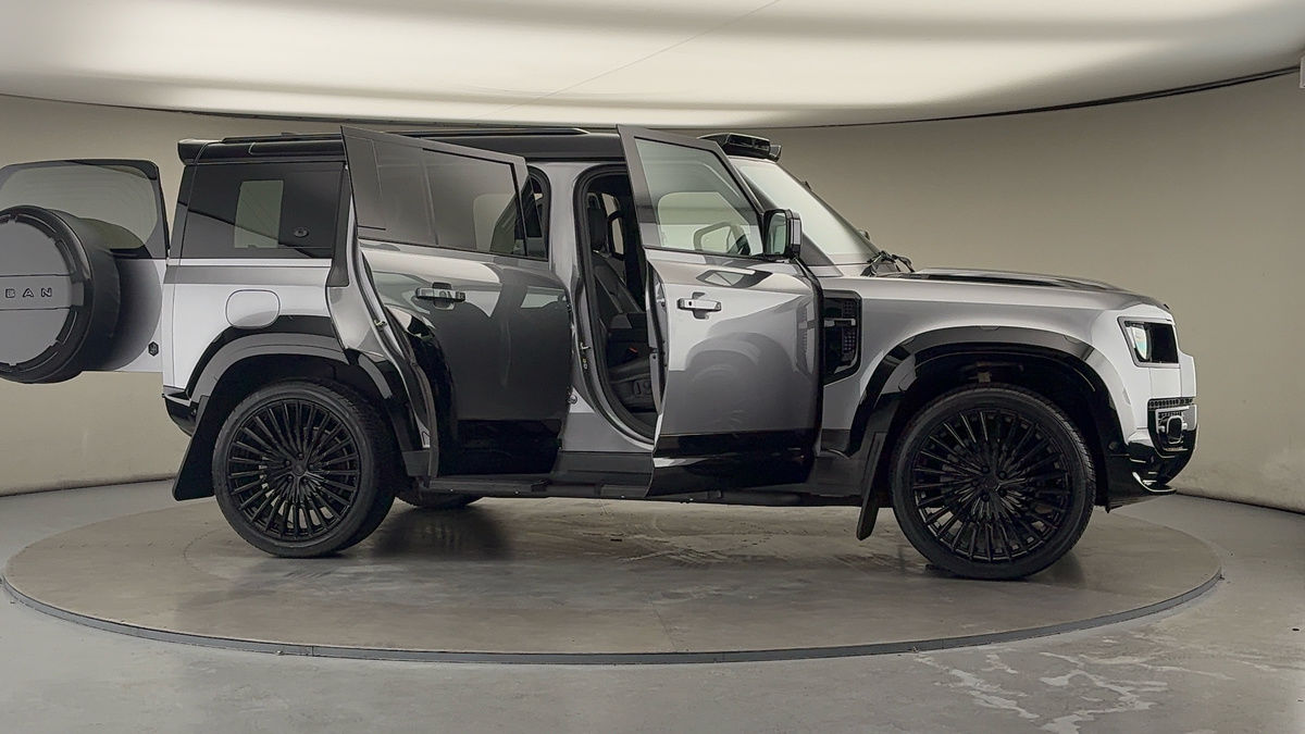 Used Land Rover Defender 110 2023 for sale - 76396741: Photo 61