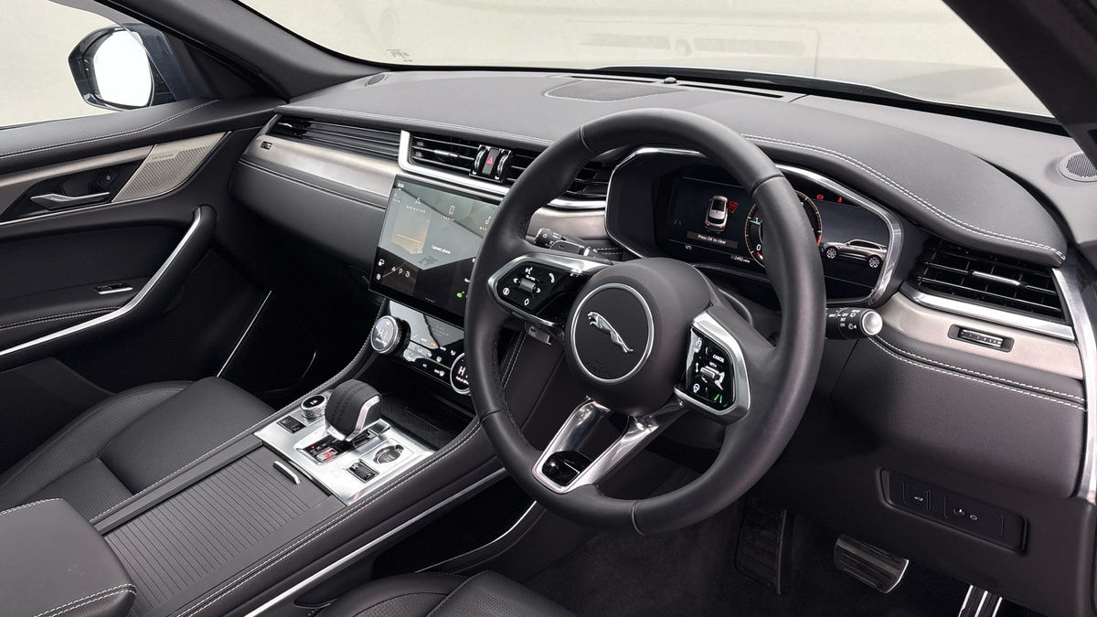 Used Jaguar F-Pace 2024 for sale - 76583100: Photo 5