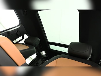 Used Land Rover Defender 110 2023 for sale - 75307951: Photo
