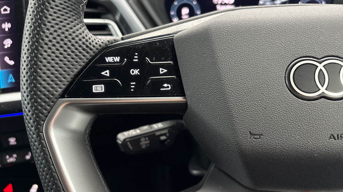 Used Audi Q4 e-tron 2024 for sale - 77921043: Photo 13