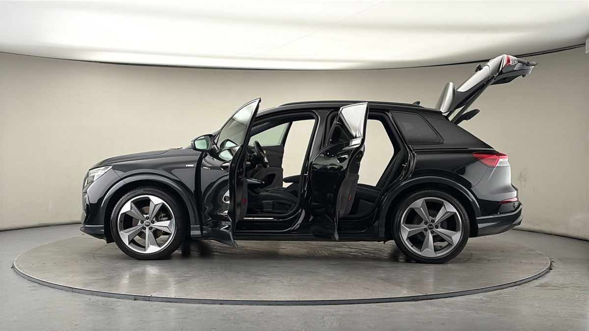 Used Audi Q4 e-tron 2024 for sale - 77921043: Photo 46