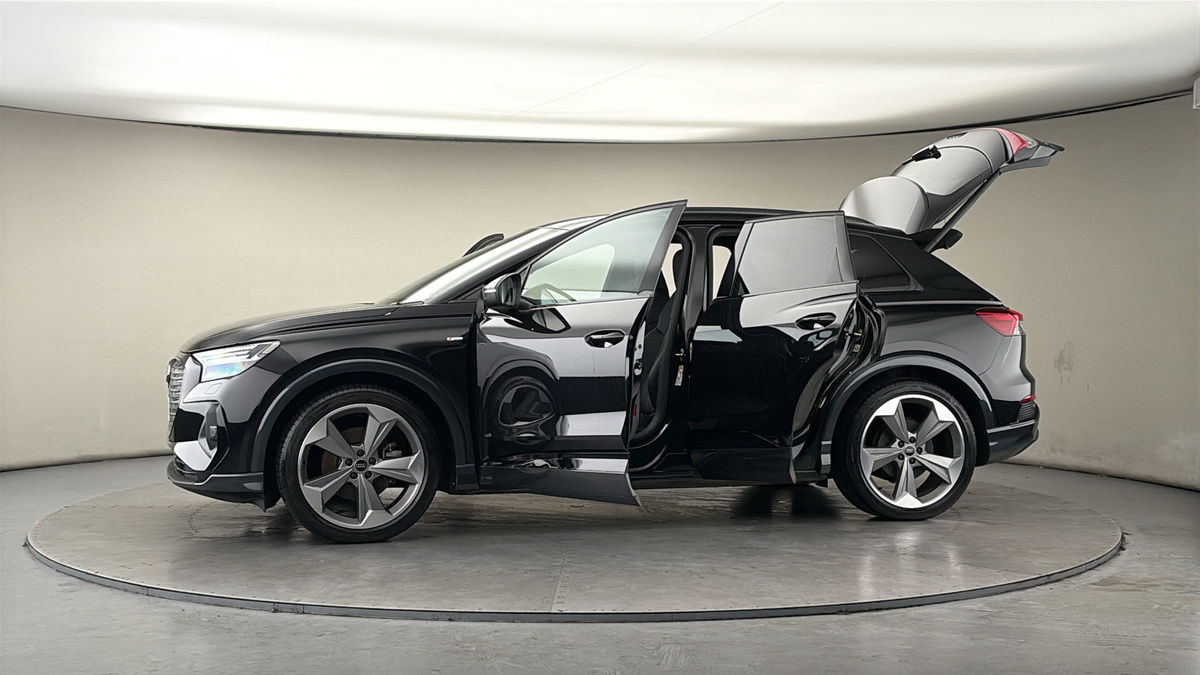 Used Audi Q4 e-tron 2024 for sale - 77921043: Photo 47
