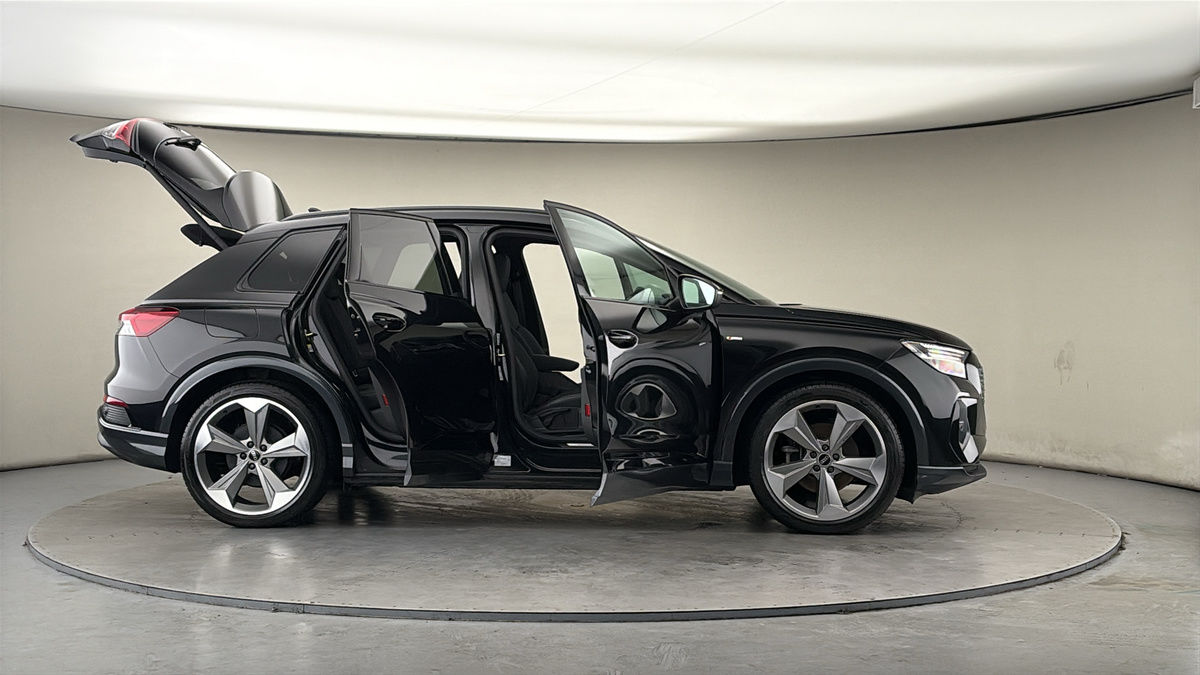 Used Audi Q4 e-tron 2024 for sale - 77921043: Photo 55
