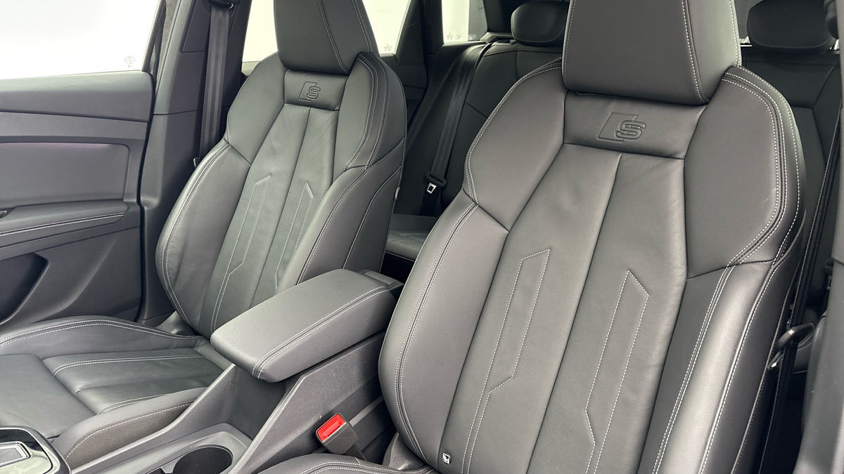 Used Audi Q4 e-tron 2024 for sale - 77921043: Photo 7