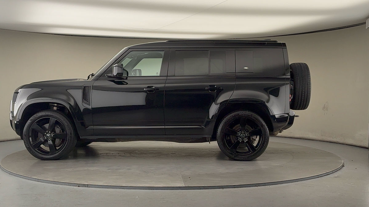 Used Land Rover Defender 110 2023 for sale - 76924155: Photo 15