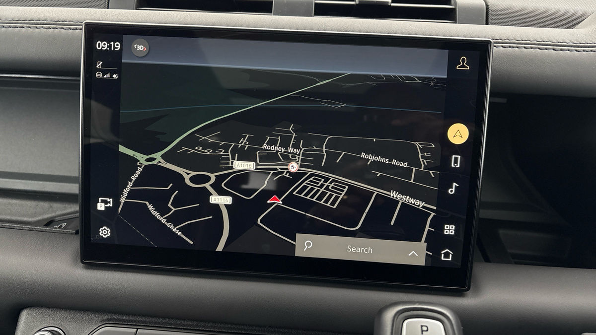 Used Land Rover Defender 110 2023 for sale - 76924155: Photo 17