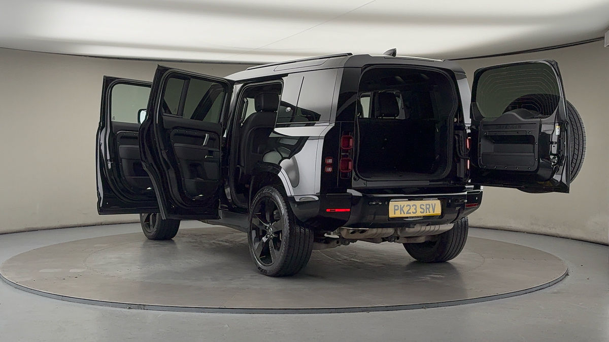 Used Land Rover Defender 110 2023 for sale - 76924155: Photo 23