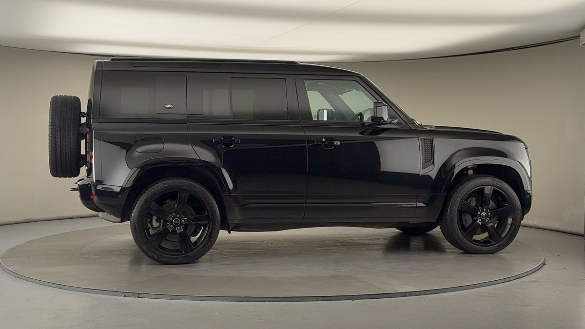 Used Land Rover Defender 110 2023 for sale - 76924155: Photo 37