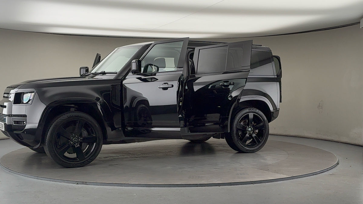 Used Land Rover Defender 110 2023 for sale - 76924155: Photo 48