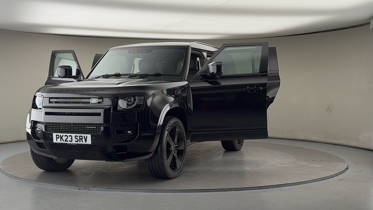 Used Land Rover Defender 110 2023 for sale - 76924155: Photo 50