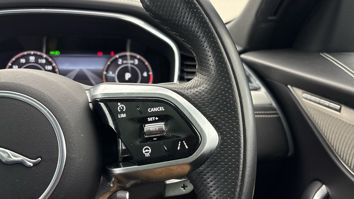 Used Jaguar F-Pace 2021 for sale - 76605402: Photo 14