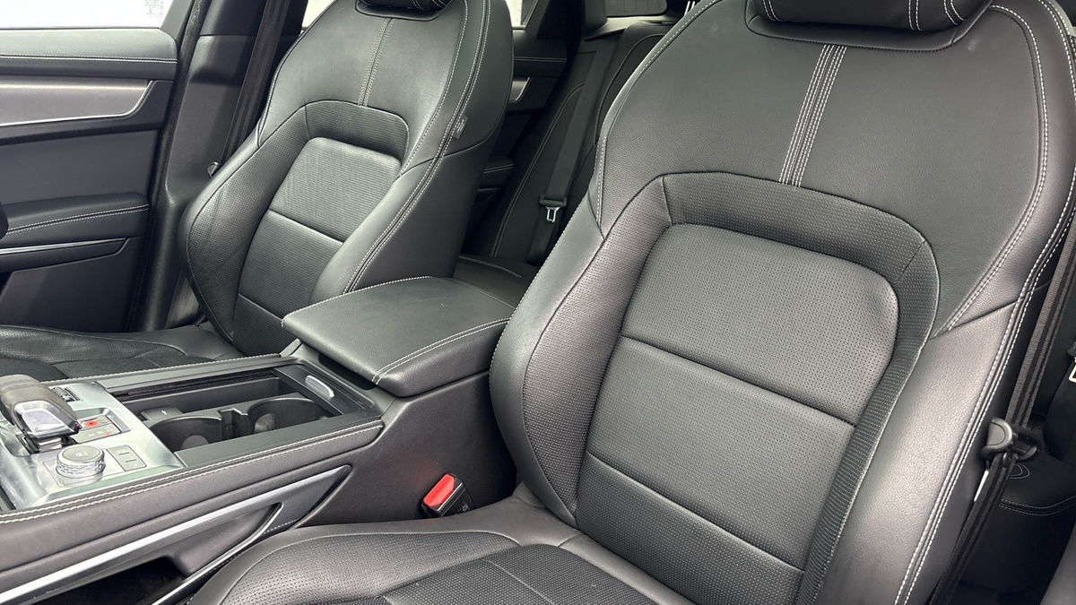 Used Jaguar F-Pace 2021 for sale - 76605402: Photo 7