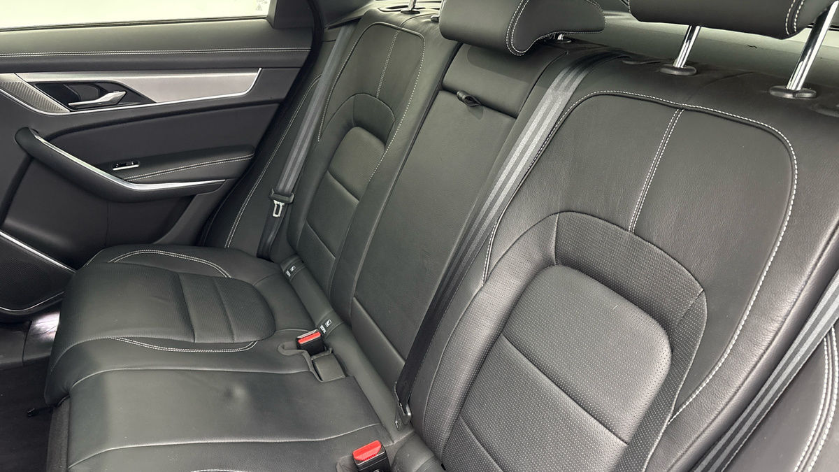 Used Jaguar F-Pace 2021 for sale - 76605402: Photo 8