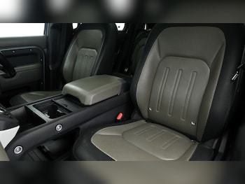 Used Land Rover Defender 110 2021 for sale - 75057409: Photo